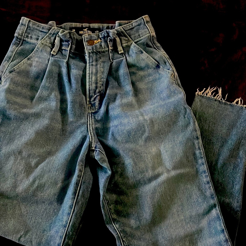 Hollister California size 5R w27L27